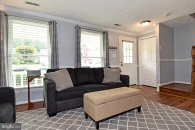 22364 Stablehouse Dr, Sterling, VA 20164 - photo 5