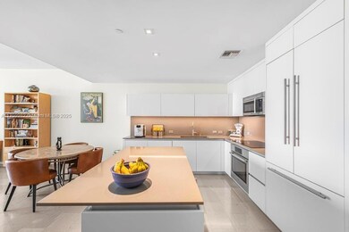 Reach Brickell City Centre unit 1710, Miami, FL 33131 - photo 6