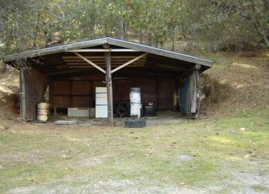 Shop/Carport