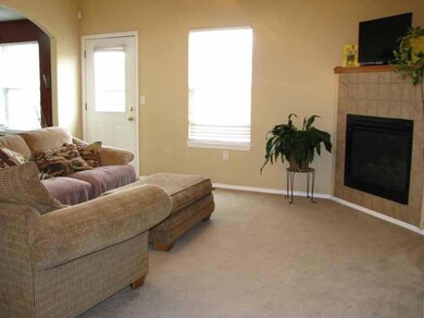 624 N Spout Spring St, Nixa, MO 65714 - photo 5