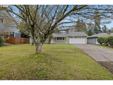 7402 SW Locust St, Portland, OR 97223 - photo 3