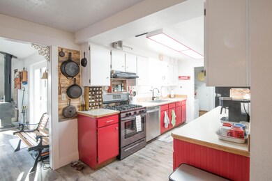 1449 SW 17th St - Kitchen 4