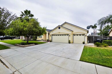 1595 Tulip St Lemoore 03 Front 3 Smalles