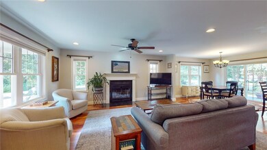 14 Crestview Dr, Westerly, RI 02891 - photo 5