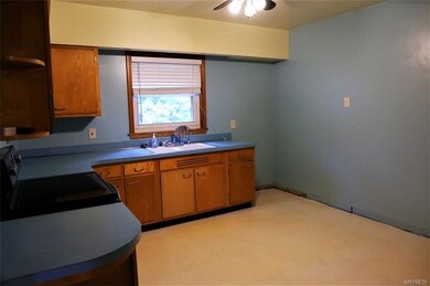 Kitchen will be a great updating project!