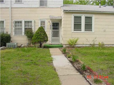 Front Entrance to this nice condo with 2 Bedrooms,