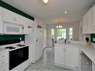 22 Westmont Dr, Asheville, NC 28806 - photo 7