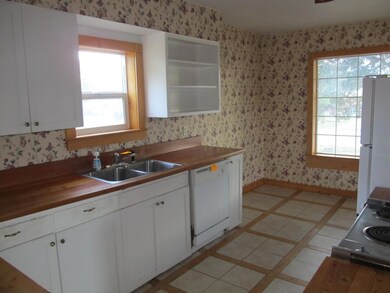 L130D2W Kitchen