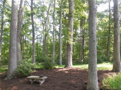 Another quiet spot in this fantastic yard.