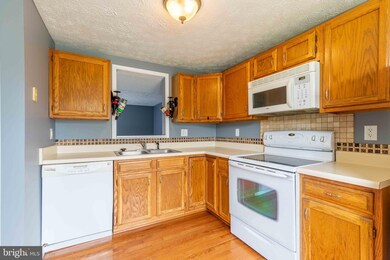 2615 Barclay St unit 26C, Coatesville, PA 19320 - photo 2