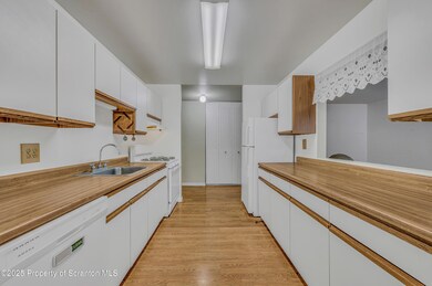 1508 Summit Pointe, Scranton, PA 18508 - photo 6