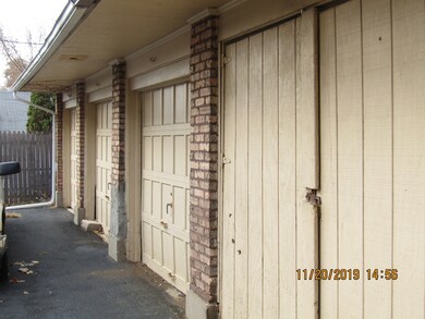 unlisted-address, Elgin, IL 60120 - photo 3