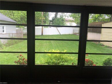Nice view of yard from sun porch.