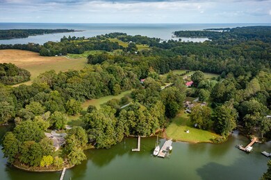 51-1-151 Lawrence Cove Ln, Kilmarnock, VA 22482 - photo 5