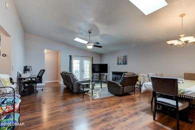4-3815-Grove-View-Ln-9