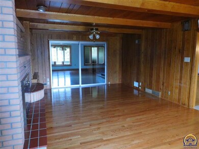 2823 SW Burlingame Rd, Topeka, KS 66611 - photo 7