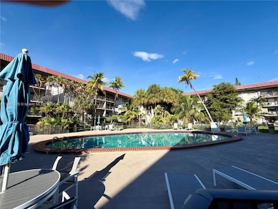 Granada Dadeland unit 219W, Miami, FL 33143 - photo 3