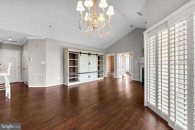 43114 Watercrest Square unit 304, Chantilly, VA 20152 - photo 6