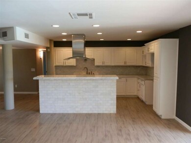 33rd kitchen 4