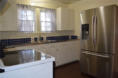 544 19th St, Dunbar, WV 25064 - photo 5