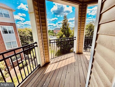 12909 Centre Park Cir unit 308, Oak Hill, VA 20171 - photo 4