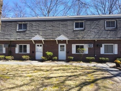132 Thissell Ave unit 118, Dracut, MA 01826 - photo 2