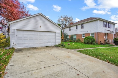 3869 Meadowbrook Blvd, University Heights, OH 44118 - photo 2