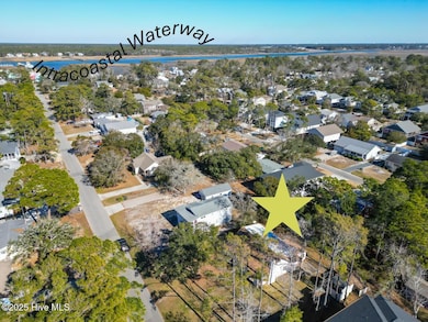 210 NE 62nd St Oak Island NC-large-005-0