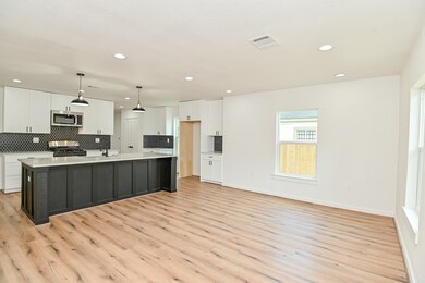 3450 Noah St, Houston, TX 77021 - photo 3