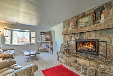 2136 Newport Rd, Ann Arbor, MI 48103 - photo 5