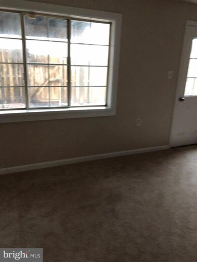 12525 Willow Spring Cir, Germantown, MD 20874 - photo 7