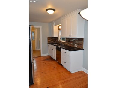 607 S Chehalem St, Newberg, OR 97132 - photo 4