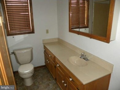 430 Martina Dr, Chambersburg, PA 17201 - photo 7