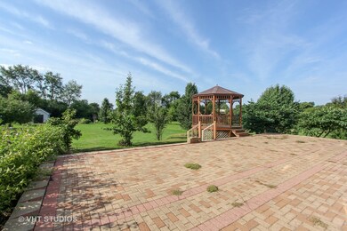927 Vintage Way, Spring Grove, IL 60081 - photo 2