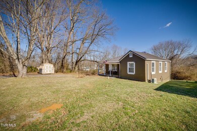 1614 E Myrtle Ave, Johnson City, TN 37601 - photo 2