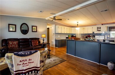 252 Menlo Park Ave, Davenport, FL 33897 - photo 6