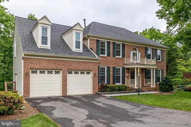 15460 Waters Creek Dr, Centreville, VA 20120 - photo 2