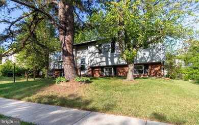 6509 Edgerton Dr, Lanham, MD 20706 - photo 3