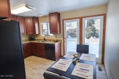 Dining / Kitchen