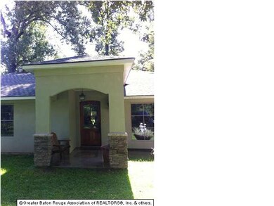 Front Entrance with Gas Latern