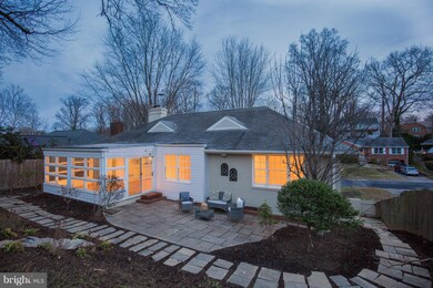 9410 Crosby Rd, Silver Spring, MD 20910 - photo 2