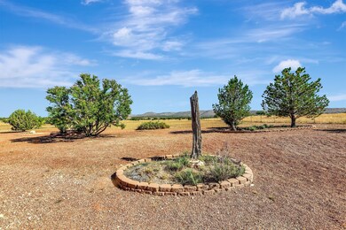 865 W Eleanor Rd, Paulden, AZ 86334 - photo 4