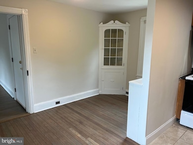 623 Conestoga Rd unit UPPER UNIT, Villanova, PA 19085 - photo 4