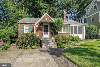 6806 Belford Dr, Takoma Park, MD 20912 - photo 4