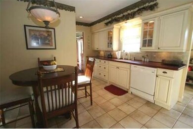 189 Beverly Rd, Worcester, MA 01605 - photo 4