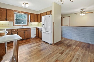 412 8th Ave N, Sauk Rapids, MN 56379 - photo 5