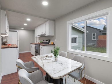 9601 N Ivanhoe Rd, Spokane, WA 99218 - photo 7