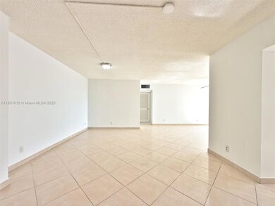 942 NE 199th St unit 302, Miami, FL 33179 - photo 4