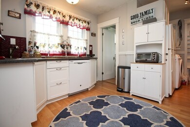 3 Cataumet St, Worcester, MA 01606 - photo 5