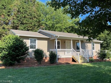 5349 Jasper Dr, High Point, NC 27263 - photo 2